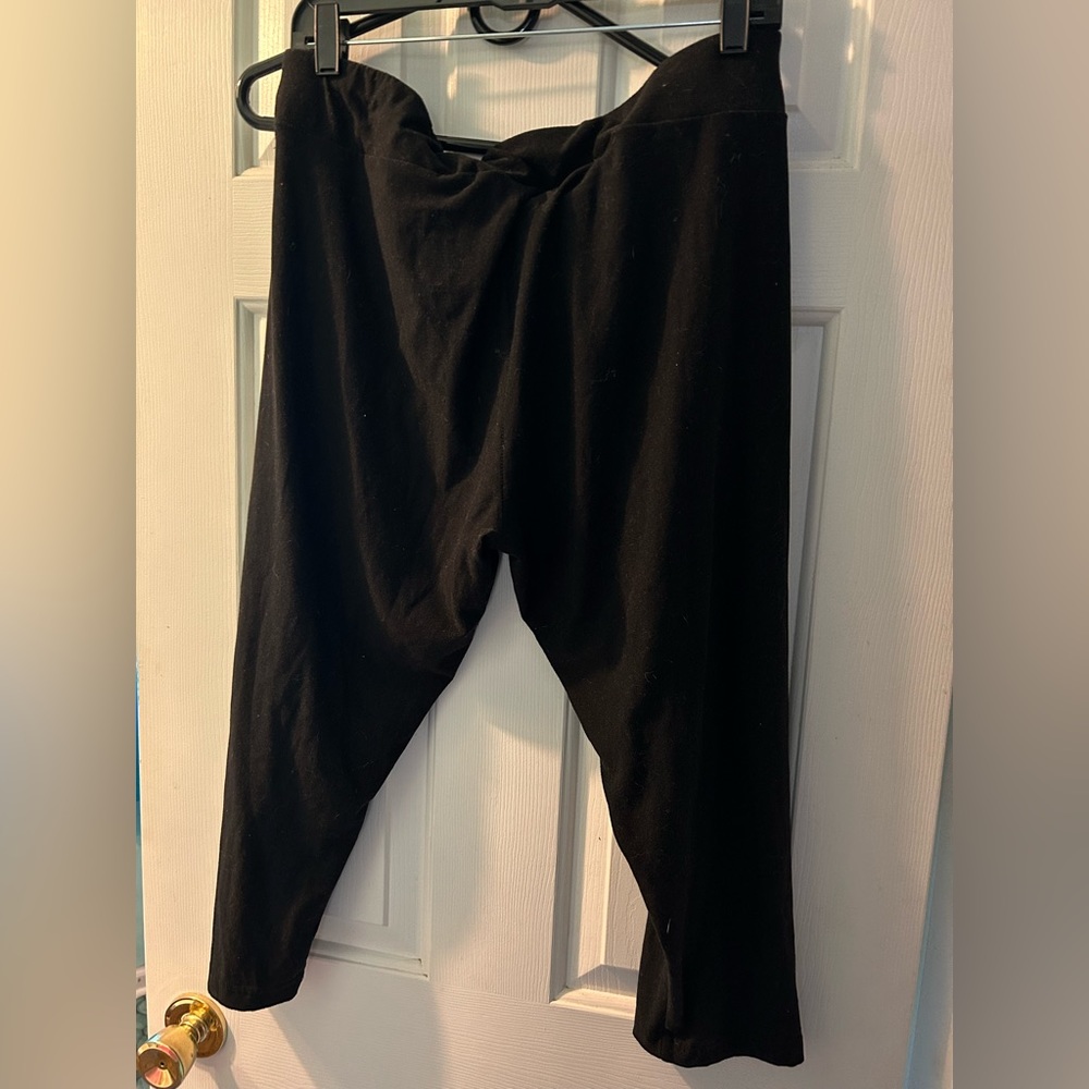 2 pairs of Time & Tru Leggings